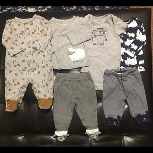 SOLD ✨ Bundle Sale✨Carter’s Baby Bear Bundle